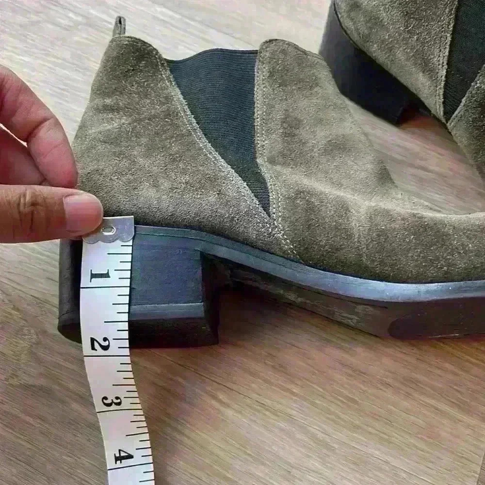 Marc Fisher Gray brown suede Chelsea heeled bootie size 6 - Picture 11 of 13